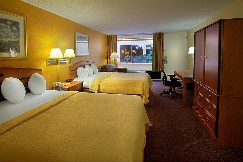 Quality Inn & Suites Conference Center New Port Richey Zimmer foto