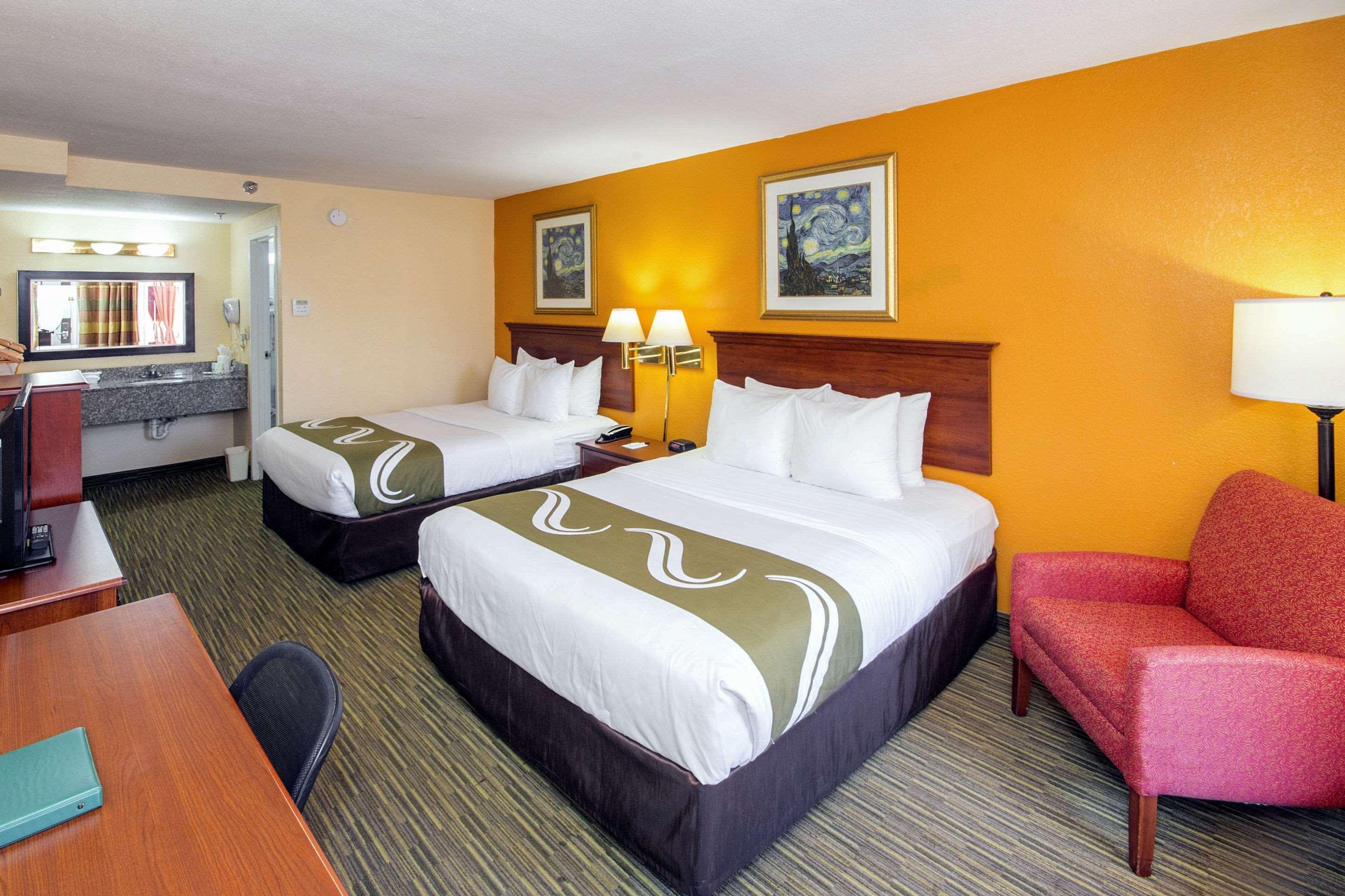 Quality Inn & Suites Conference Center New Port Richey Exterior foto
