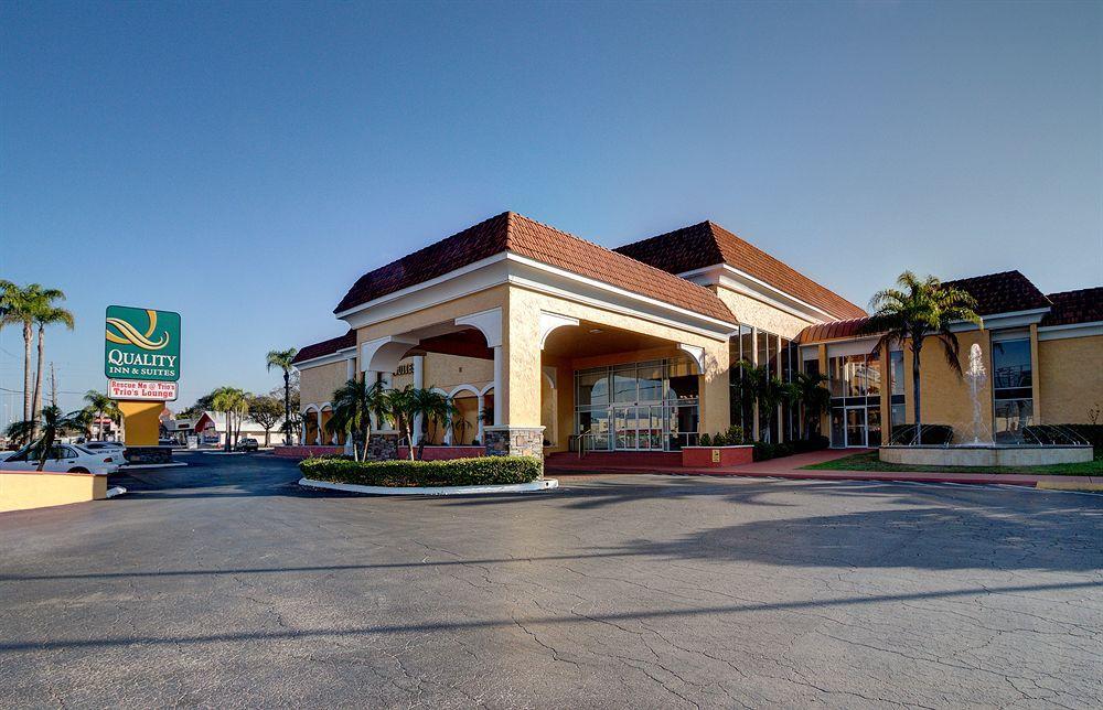 Quality Inn & Suites Conference Center New Port Richey Exterior foto