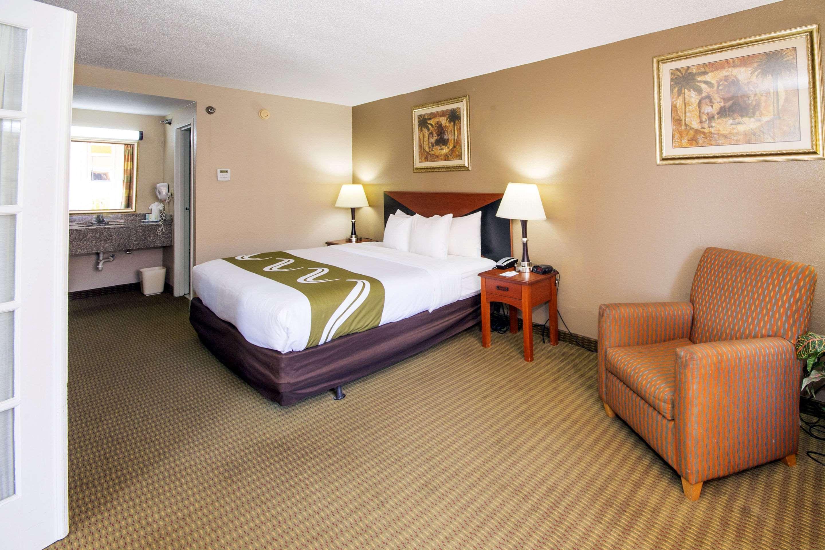 Quality Inn & Suites Conference Center New Port Richey Exterior foto